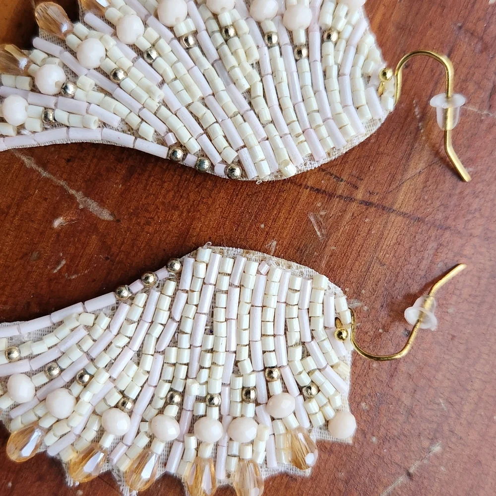 Sold!! Creamy White Angel Wings Pierced Earrings - Picture 8 of 15